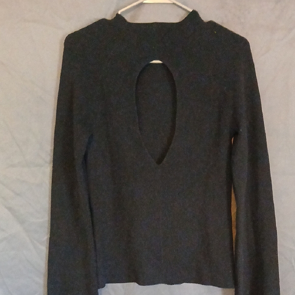 Banana Republic Women's Black Turtleneck Sweater - Picture 3 of 3